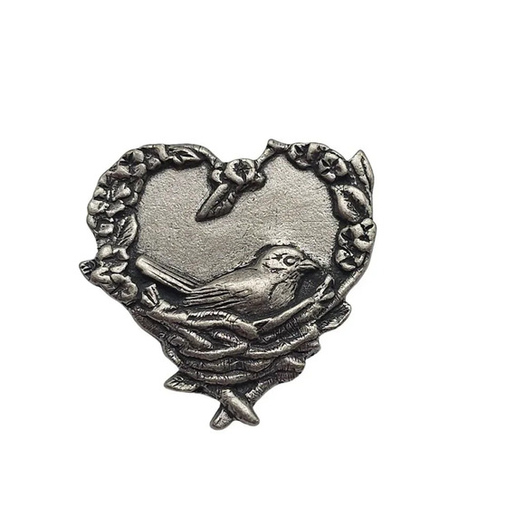 Birds & Blooms 2004 Pewter Silver Tone Heart Shaped Bird Nest Brooch Pin 1 1/4” - Picture 1 of 4